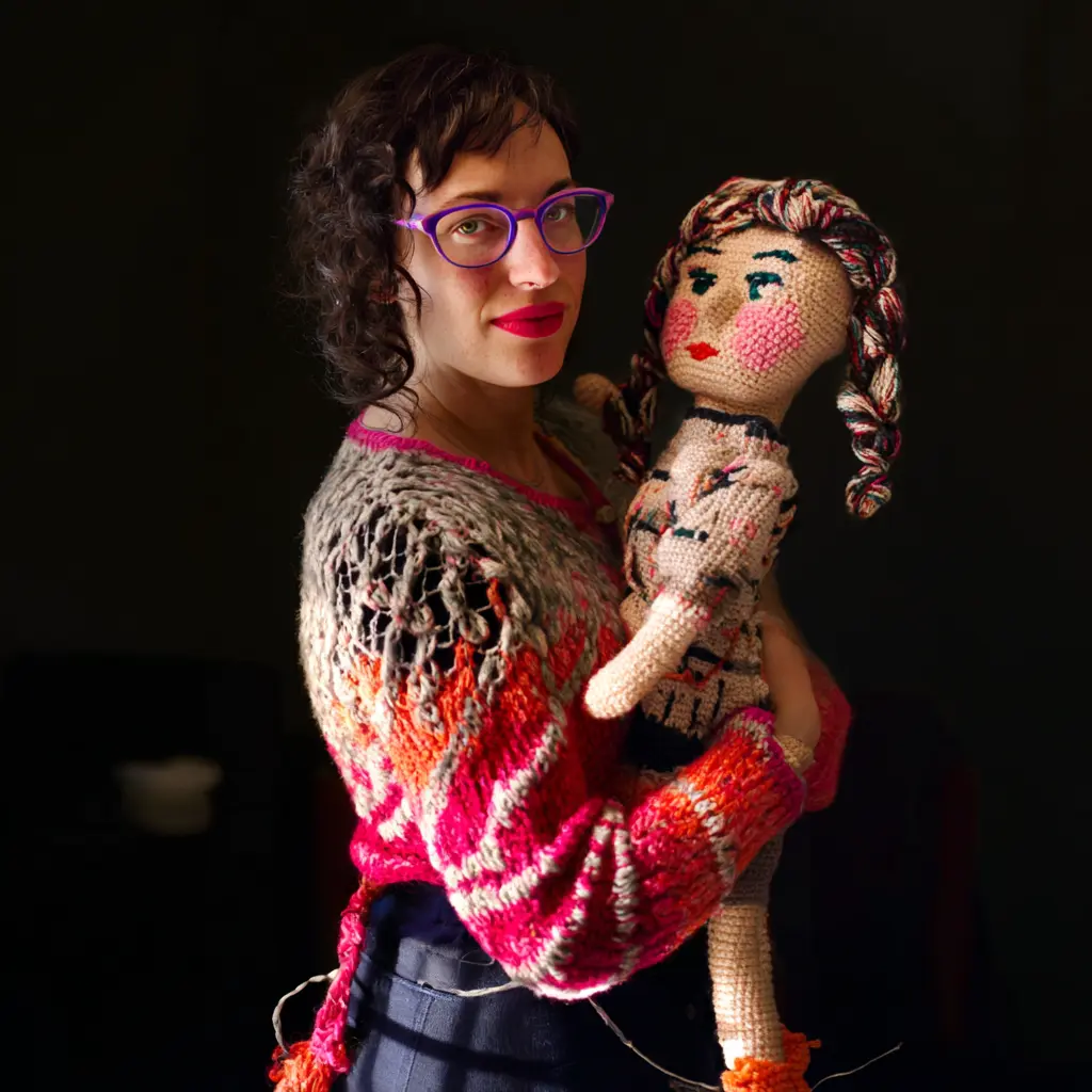 Samantha Meliana - Knitter