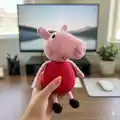 Peppa Pig Amigurumi Pattern step 3 - details and accessories