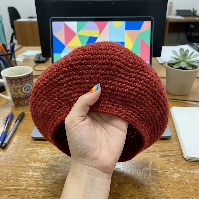Complimentary Beginner Friendly crochet pattern: Cinnamon Beret Pattern - Simple to follow guide