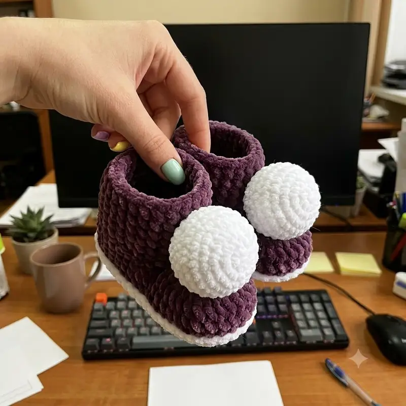 Complimentary Intermediate crochet pattern: Plush Booties with Pompoms Pattern - Simple to follow guide