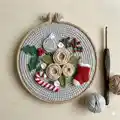 Christmas Hoop Embroidery Pattern step 3 - details and accessories