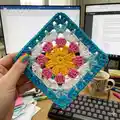 Daisy Granny Crochet Square Pattern step 1 - construction progress
