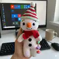 Snowman Amigurumi Pattern step 2 - assembly progress