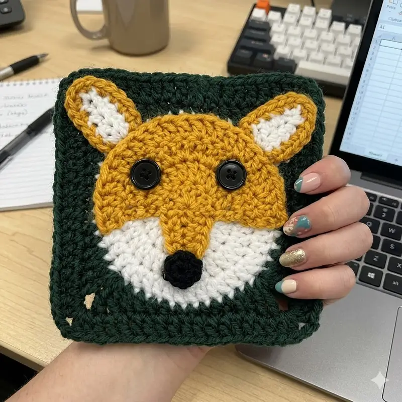 Complimentary Intermediate crochet pattern: Fox Granny Square Pattern - Simple to follow guide