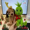 Baby Grinch Amigurumi Pattern step 4 - final assembly and finishing